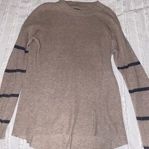 American Eagle tan sweater